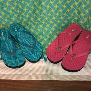 Initial Inc Flip flop X 2 Size 6-7